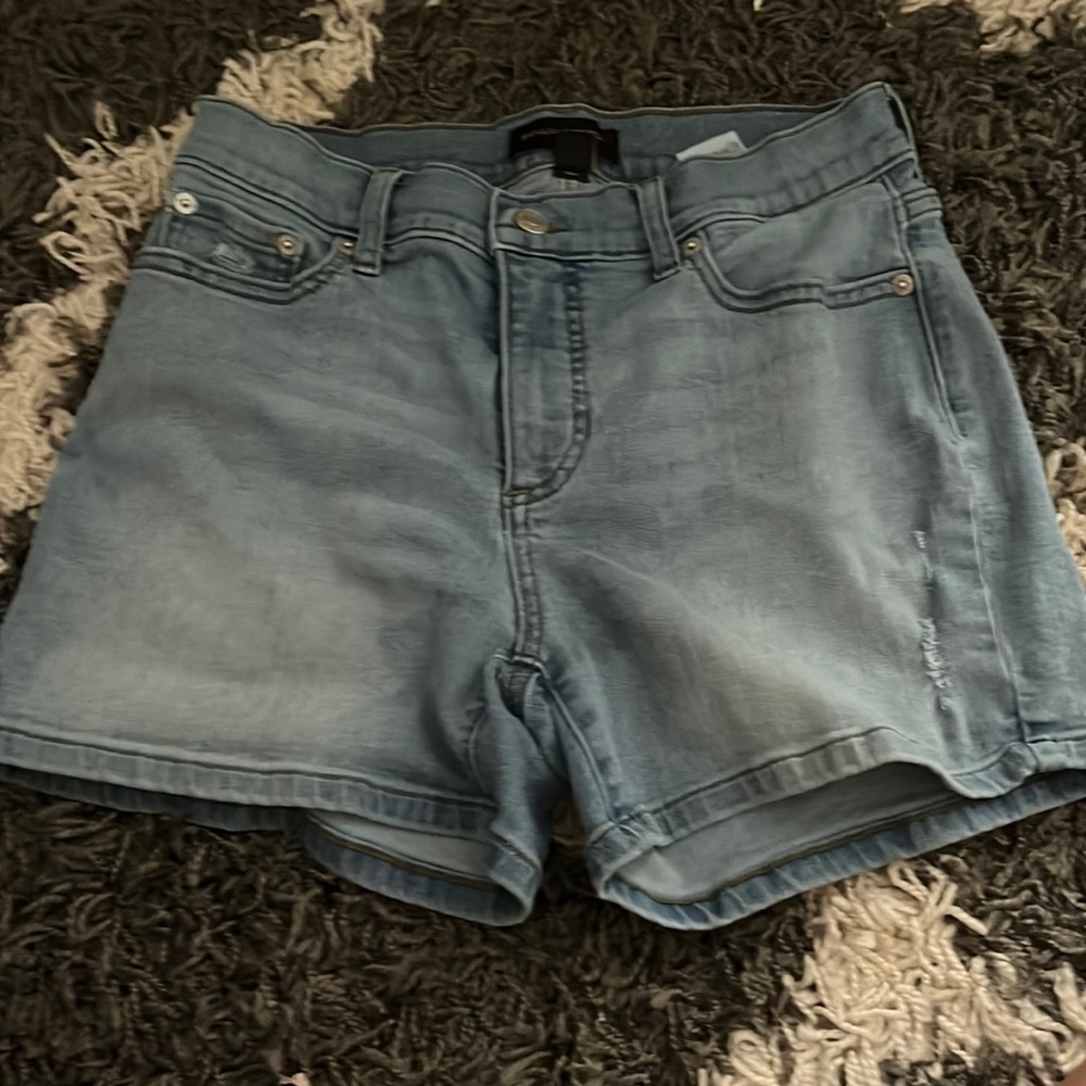 Jean shorts from banana republic in great condition